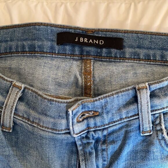 Jbrand midrise denim   - Picture 2 of 9